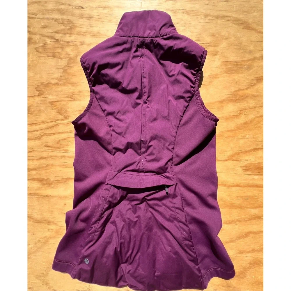 Lululemon Run Vest Plum Purple Full Zip Reflective Pockets Womens Size 6